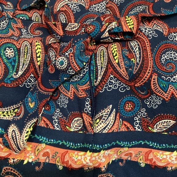 LOFT Blue Multicolor Paisley Belted Shorts Size 10 - Picture 4 of 9